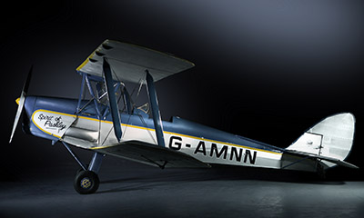 perry-air-tiger-moth